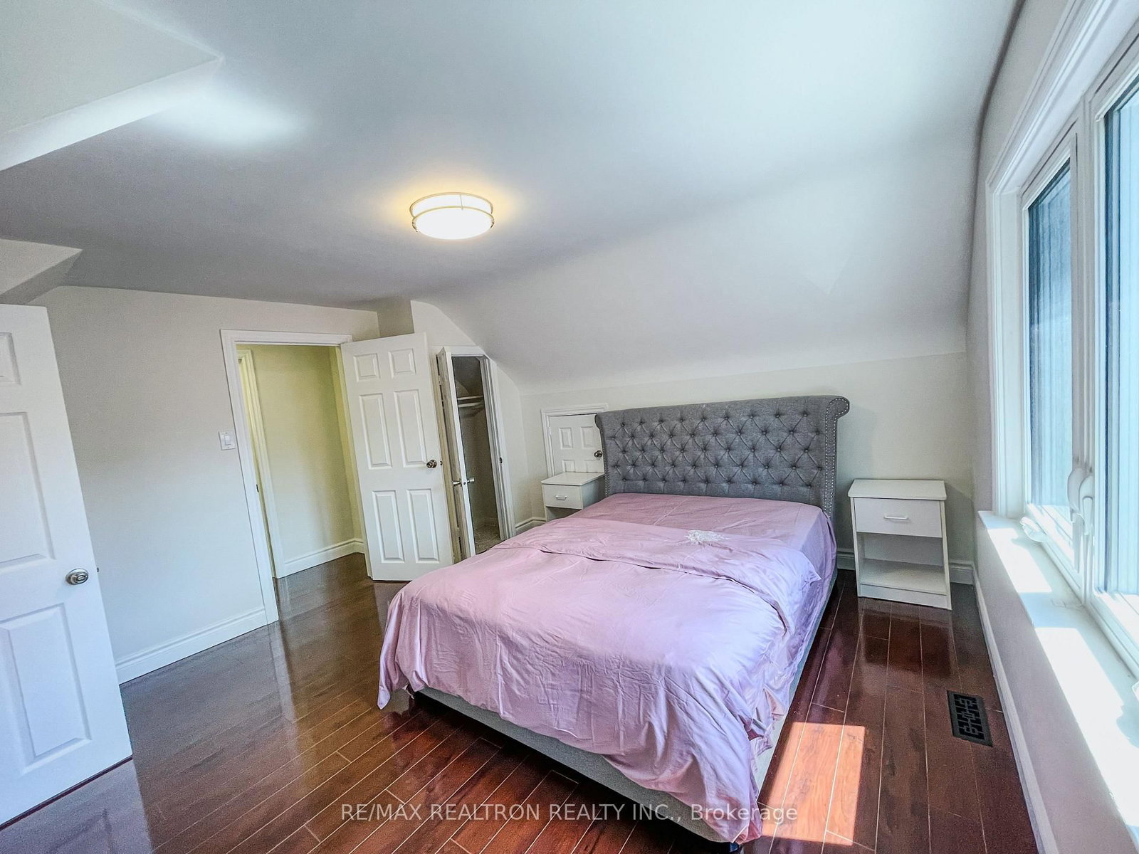 52 Glen Cameron Road • Markham, ON photo 9