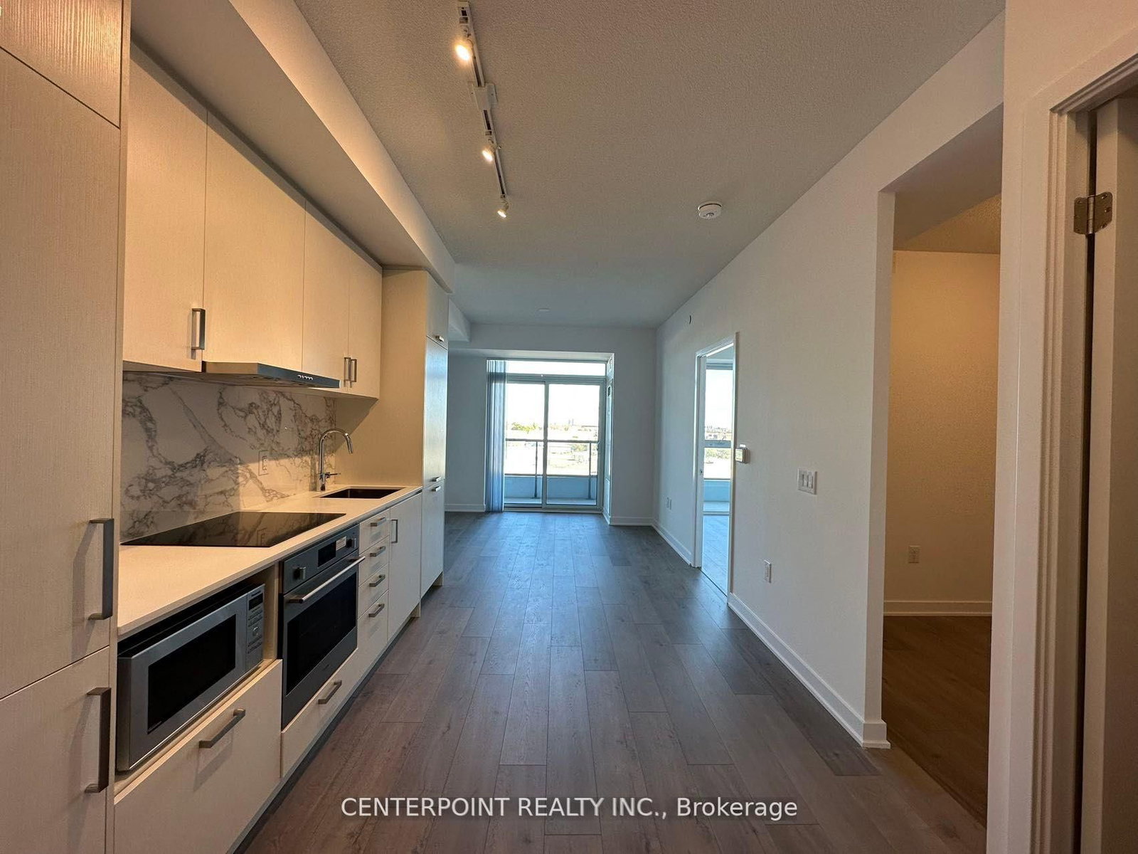 60 Honeycrisp Crescent • #615 • Vaughan, ON photo 3
