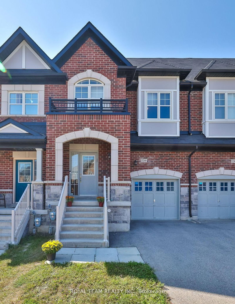 1246 Peelar Crescent