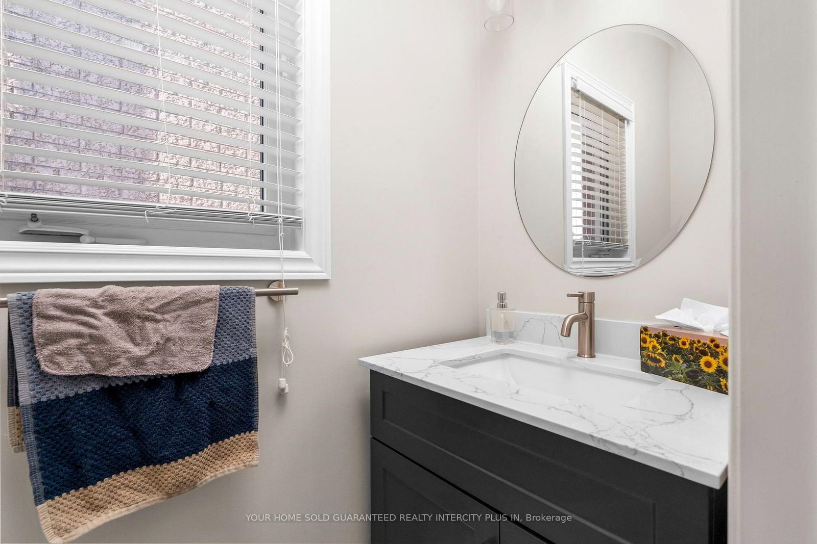 239 Summerlyn Trail • Bradford West Gwillimbury, ON photo 5