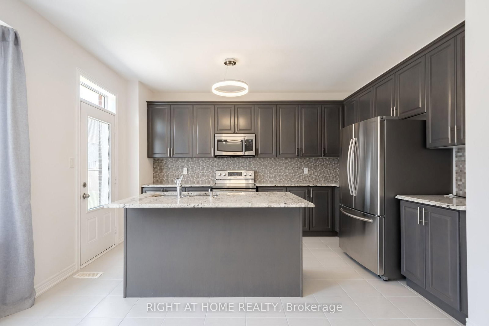 972 Green Street • Innisfil, ON photo 12