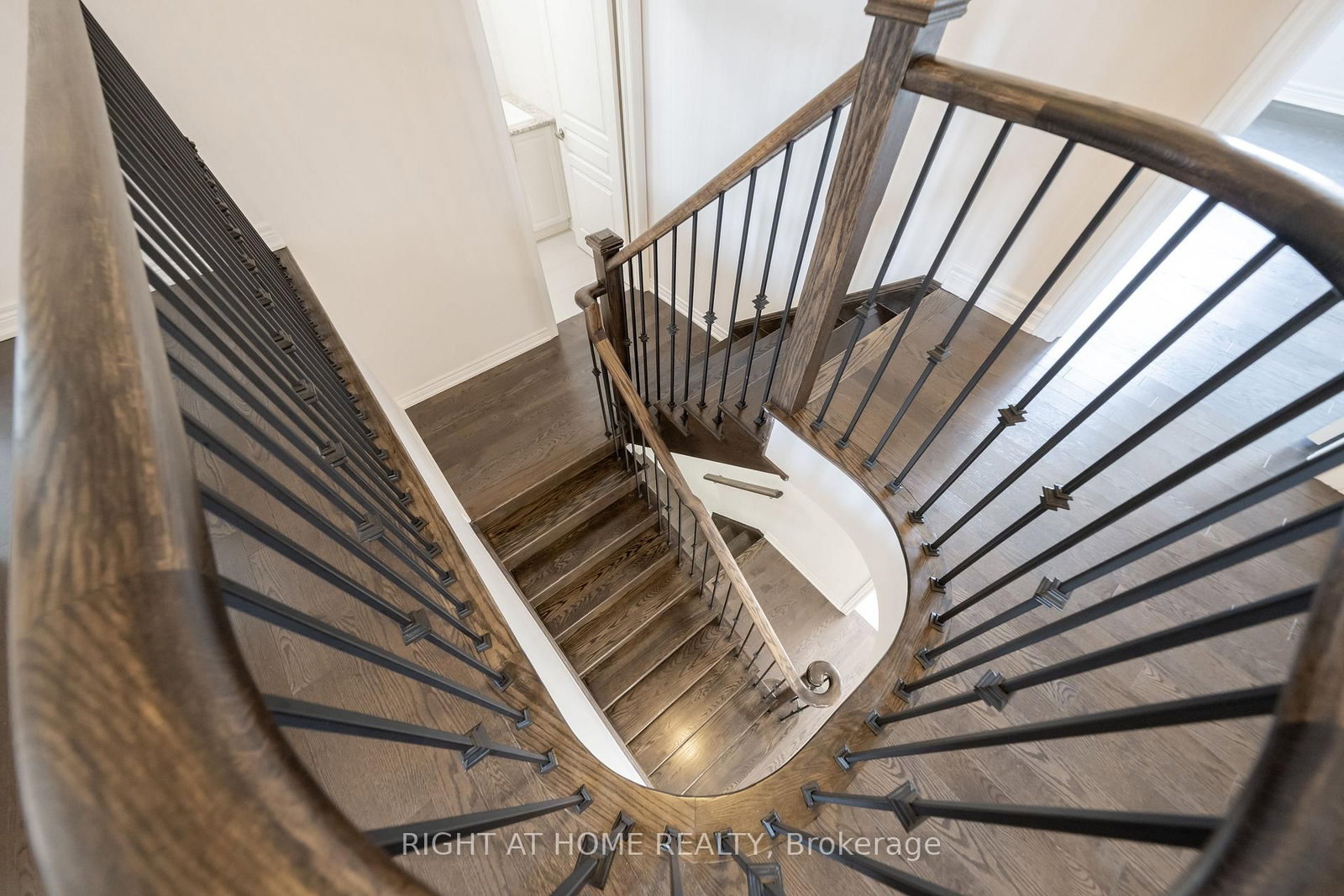 972 Green Street • Innisfil, ON photo 21