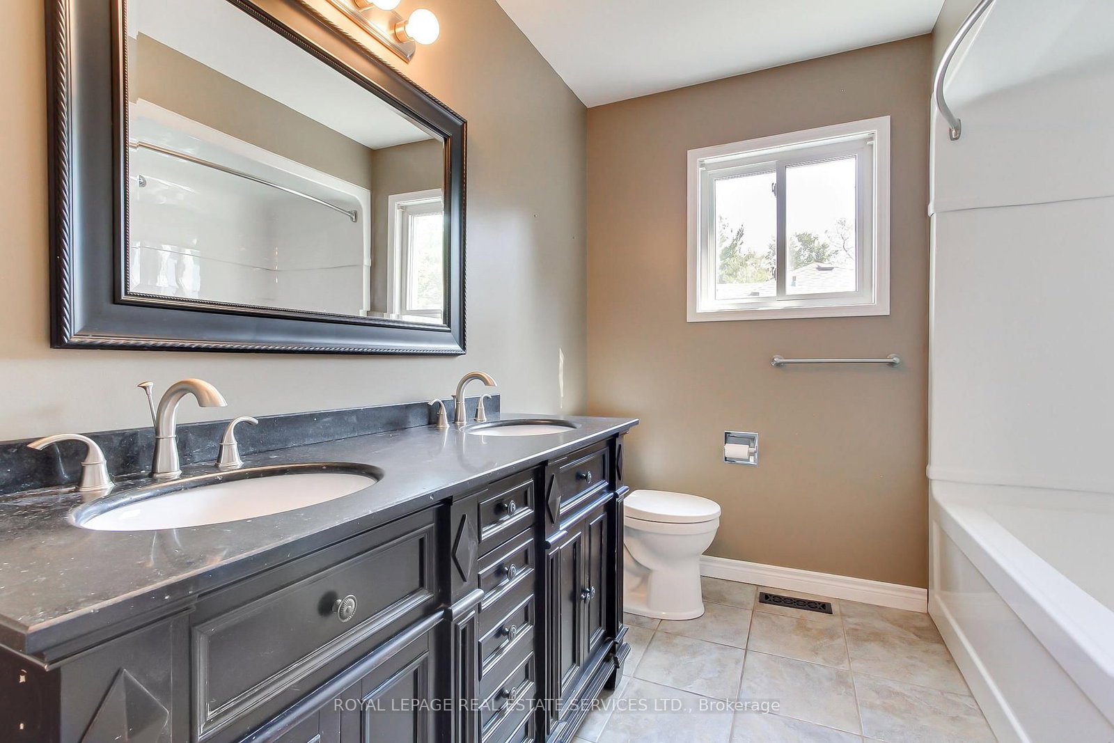 51 Nottawasaga Drive • Essa, ON photo 26