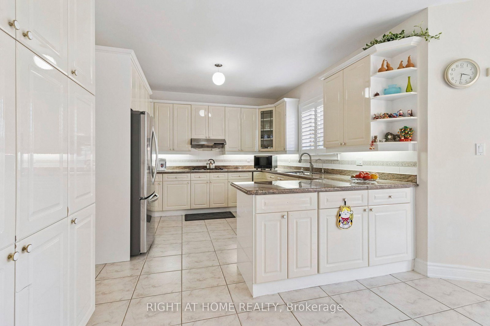 35 Palace Court • Richmond Hill, ON photo 12