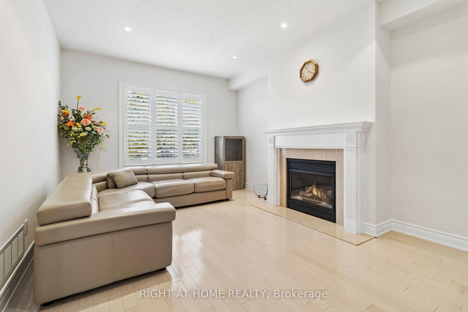 35 Palace Court • Richmond Hill, ON photo 13
