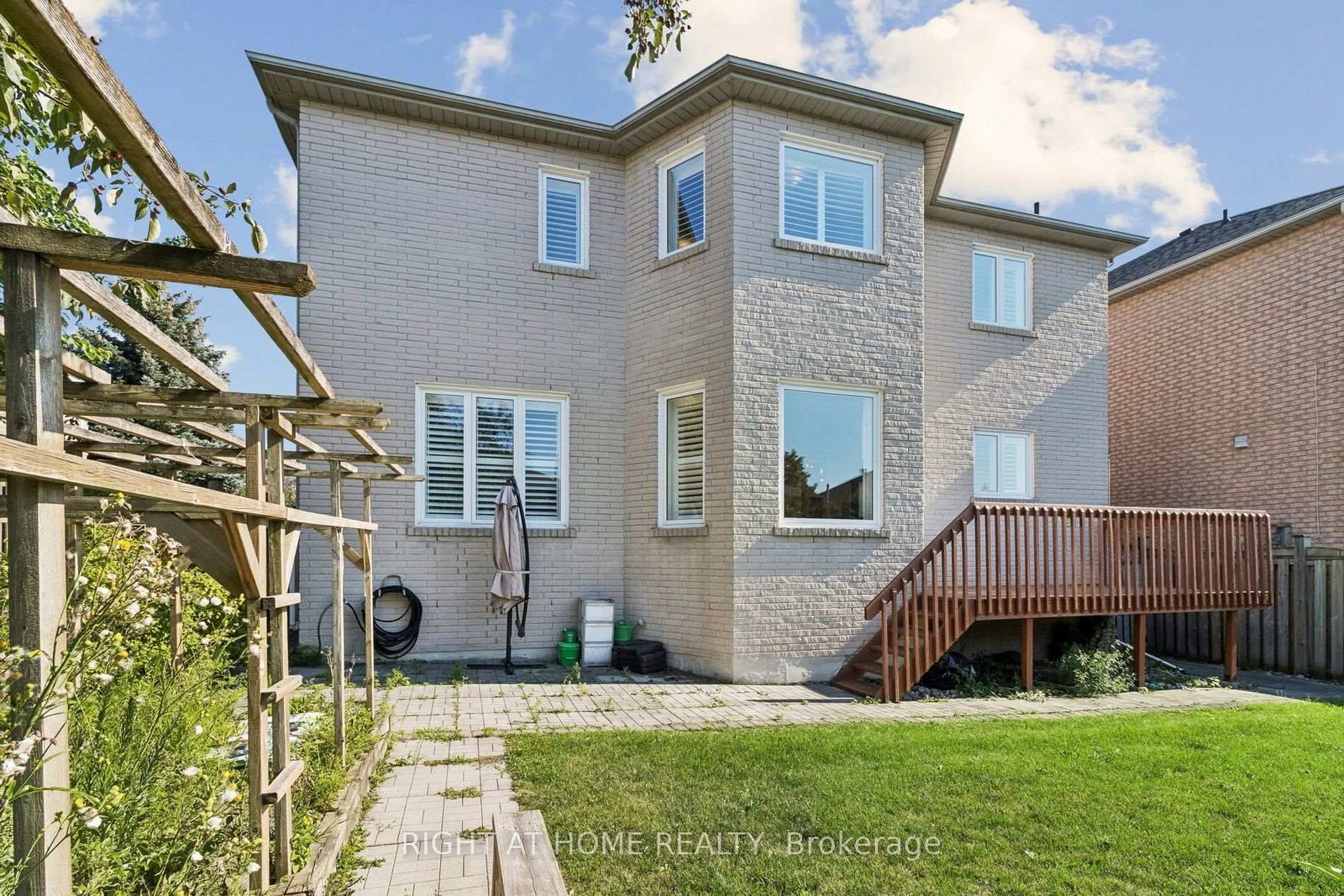 35 Palace Court • Richmond Hill, ON photo 30