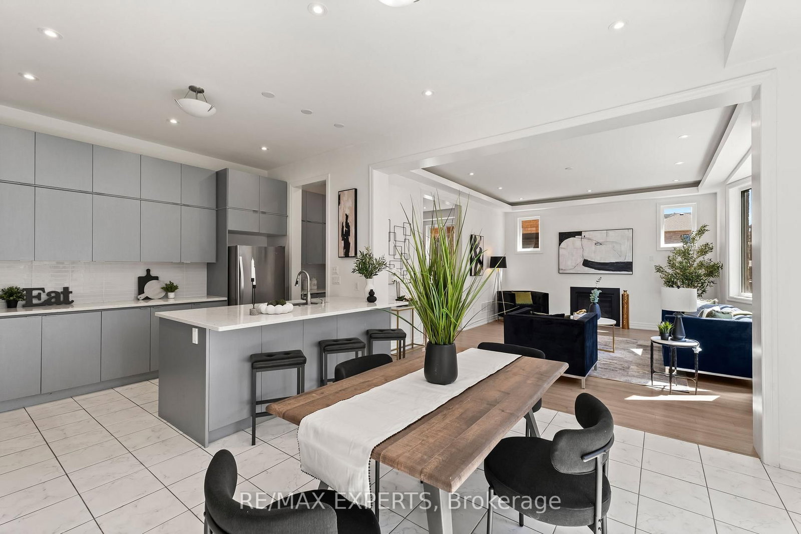 17 Red Rose Lane • East Gwillimbury, ON photo 14