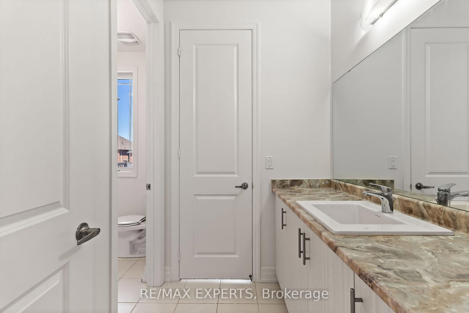 17 Red Rose Lane • East Gwillimbury, ON photo 31