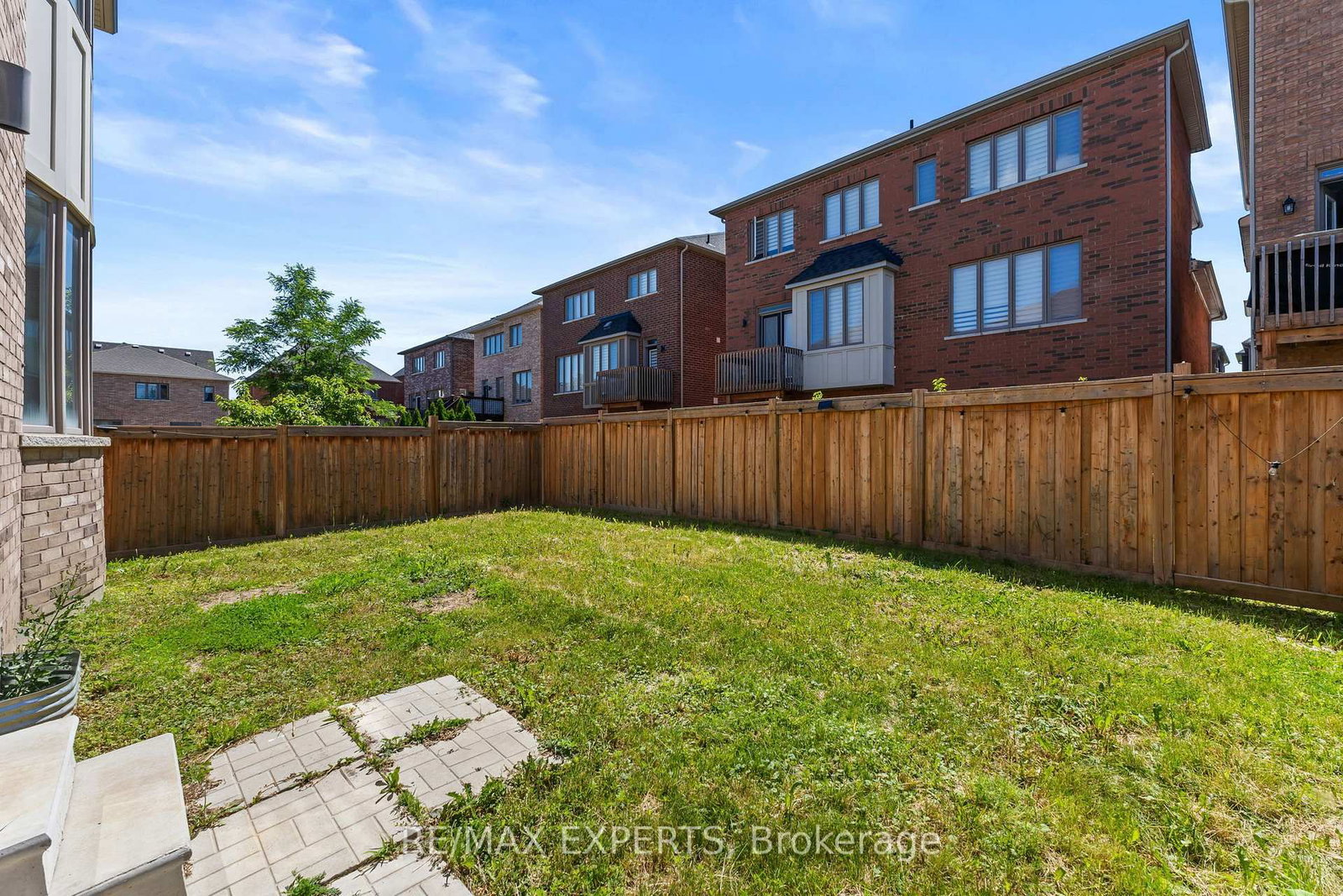 17 Red Rose Lane • East Gwillimbury, ON photo 40