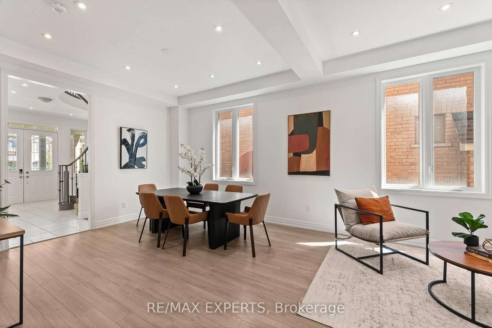 17 Red Rose Lane • East Gwillimbury, ON photo 5