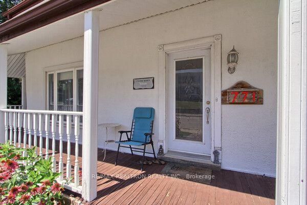 771 Gorham Street • Newmarket, ON photo 5