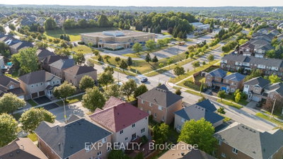 43 Shirley Drive • Richmond Hill, ON photo 5