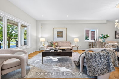 43 Shirley Drive • Richmond Hill, ON photo 8