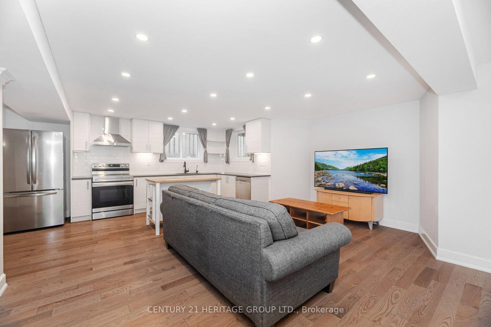 6 Vitlor Drive • Richmond Hill, ON photo 35