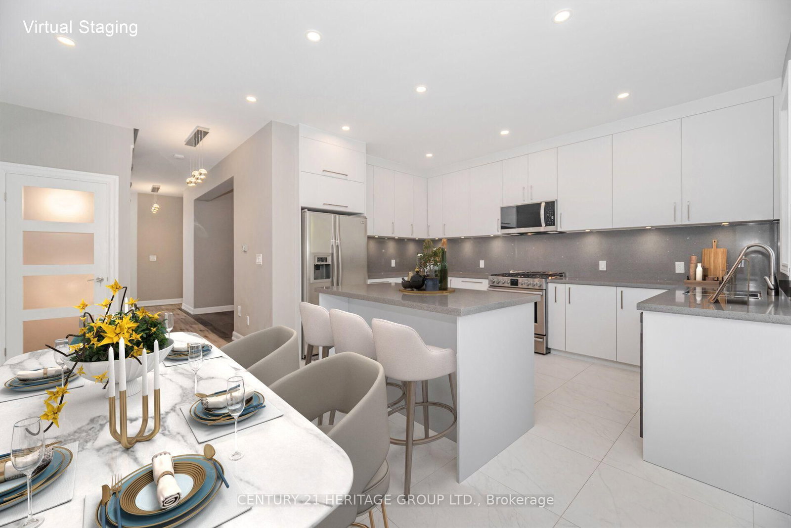 6 Vitlor Drive • Richmond Hill, ON photo 4
