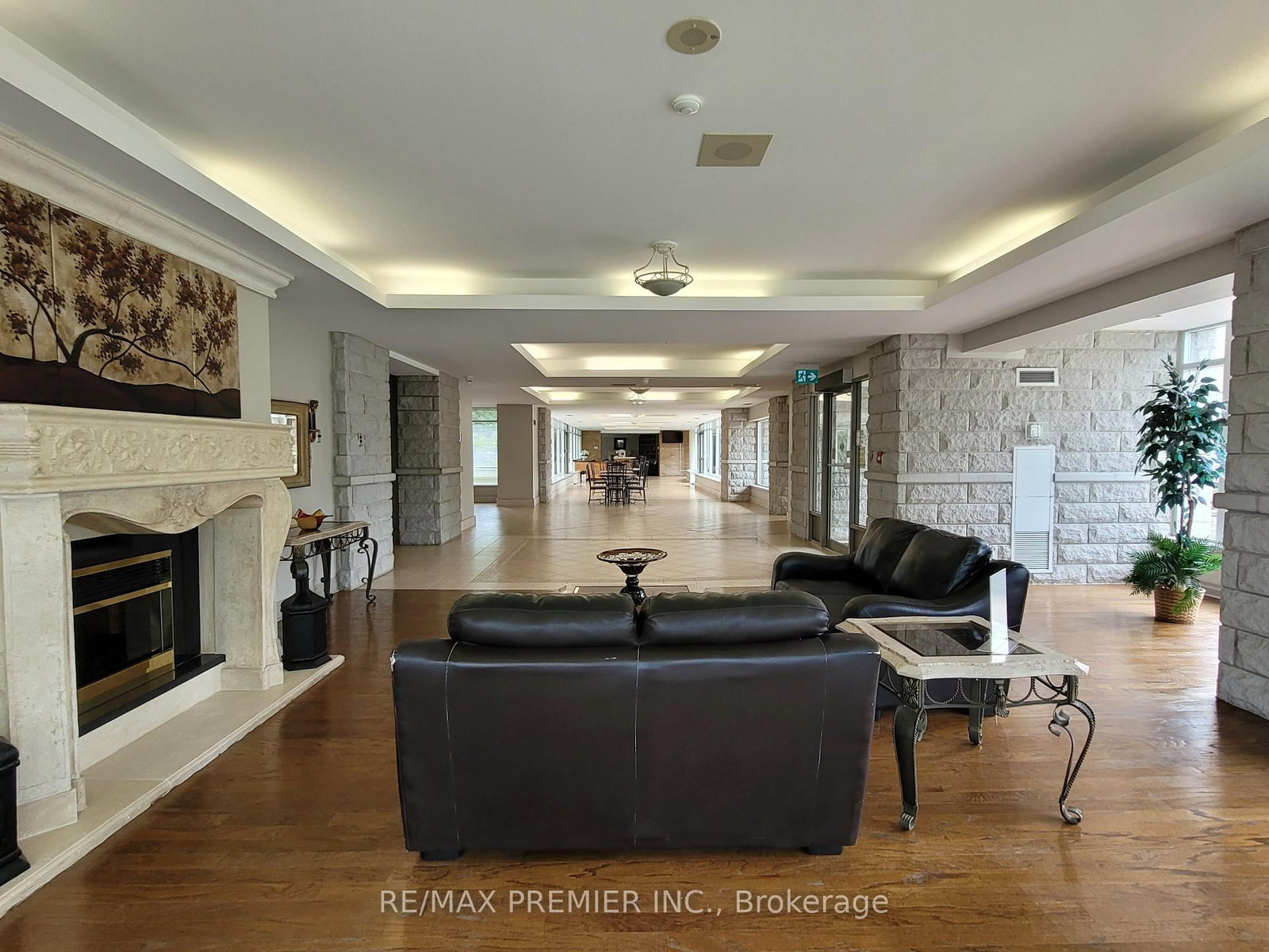 2506 Rutherford Road • #502 • Vaughan, ON photo 3