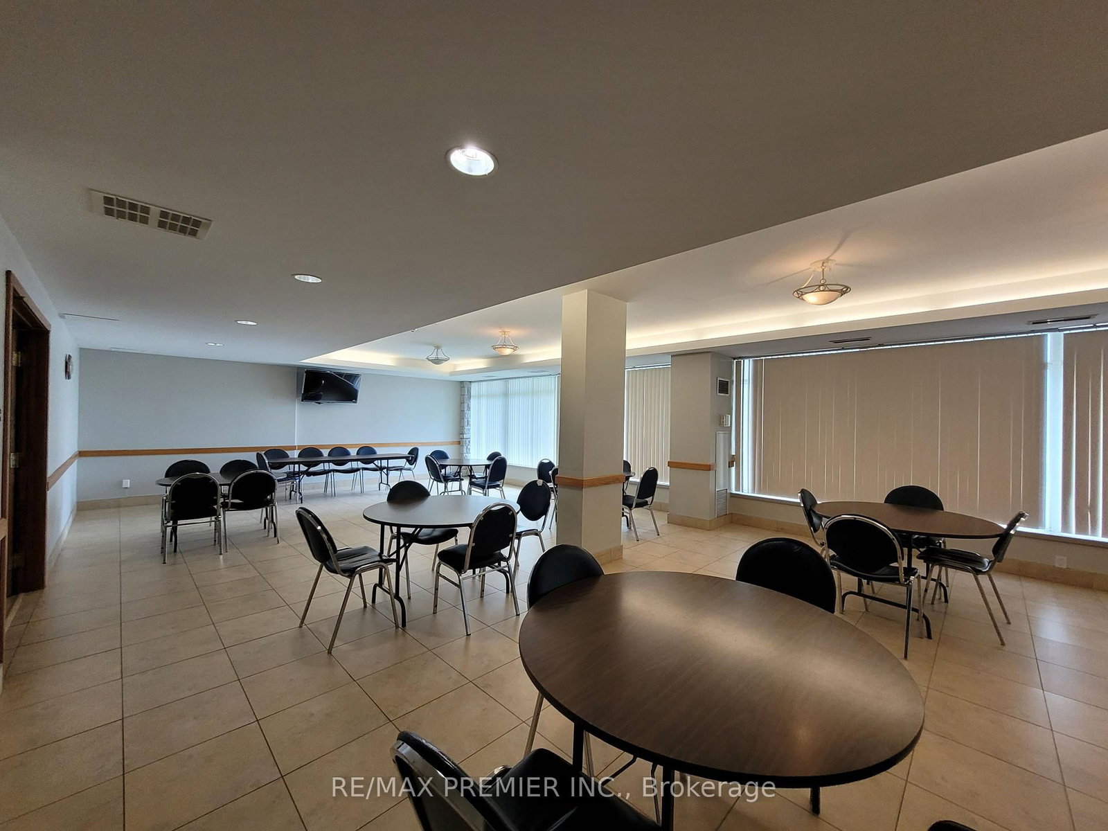 2506 Rutherford Road • #502 • Vaughan, ON photo 37