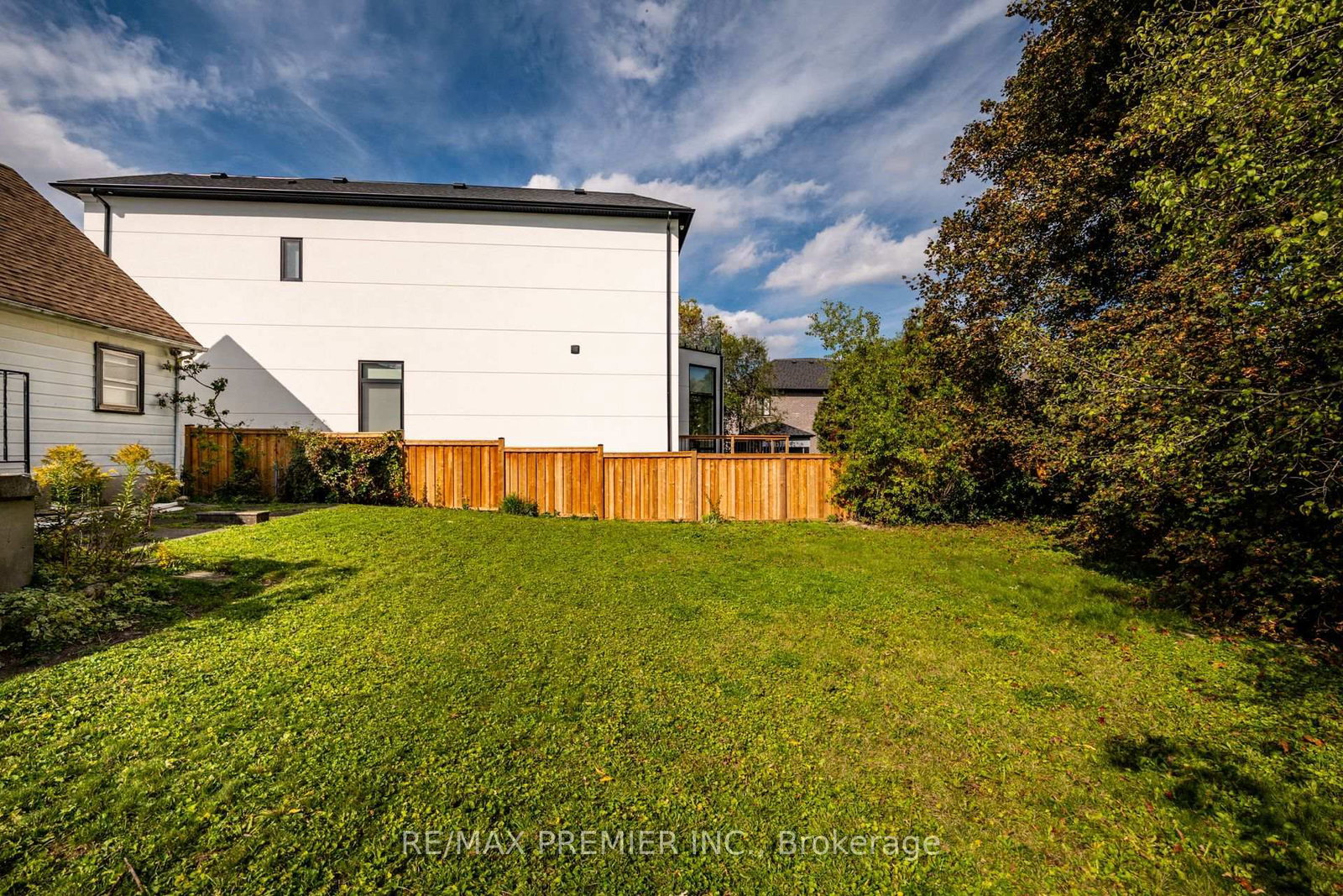 3 Parker Avenue • Richmond Hill, ON photo 10