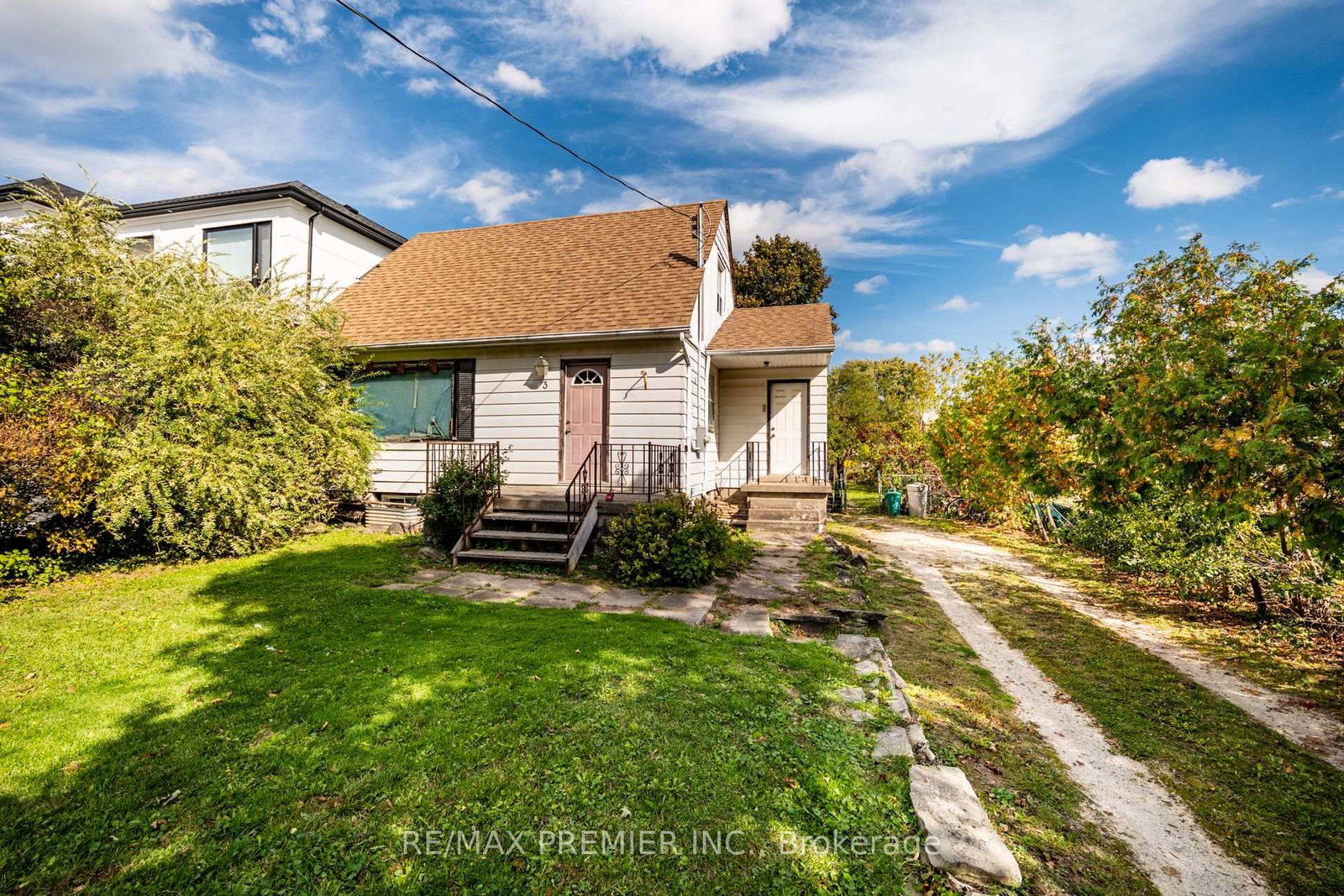 3 Parker Avenue • Richmond Hill, ON photo 4