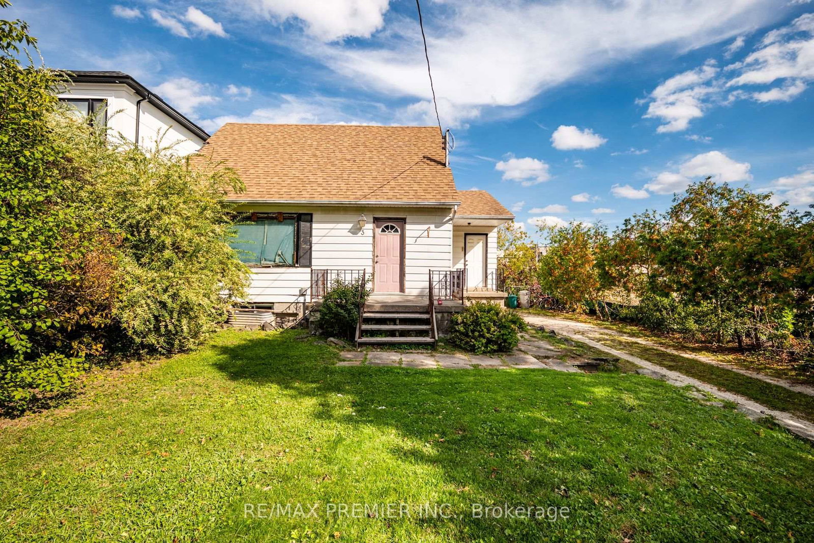 3 Parker Avenue • Richmond Hill, ON photo 5
