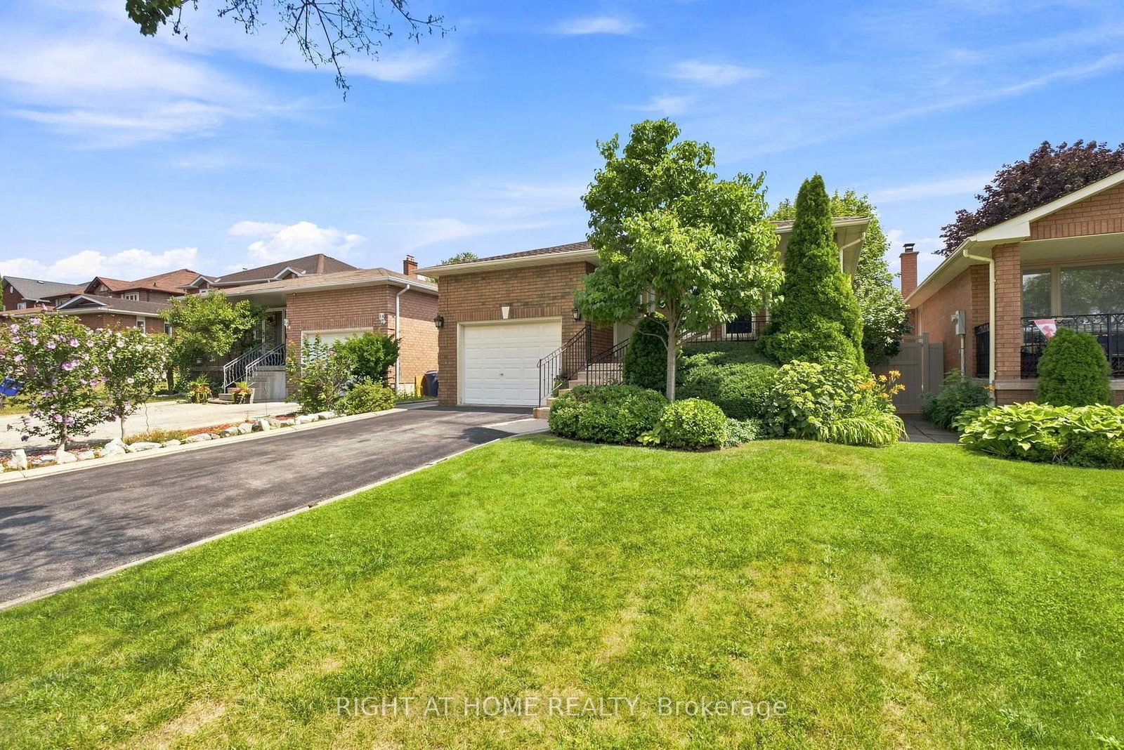 39 Dante Court • Vaughan, ON photo 3