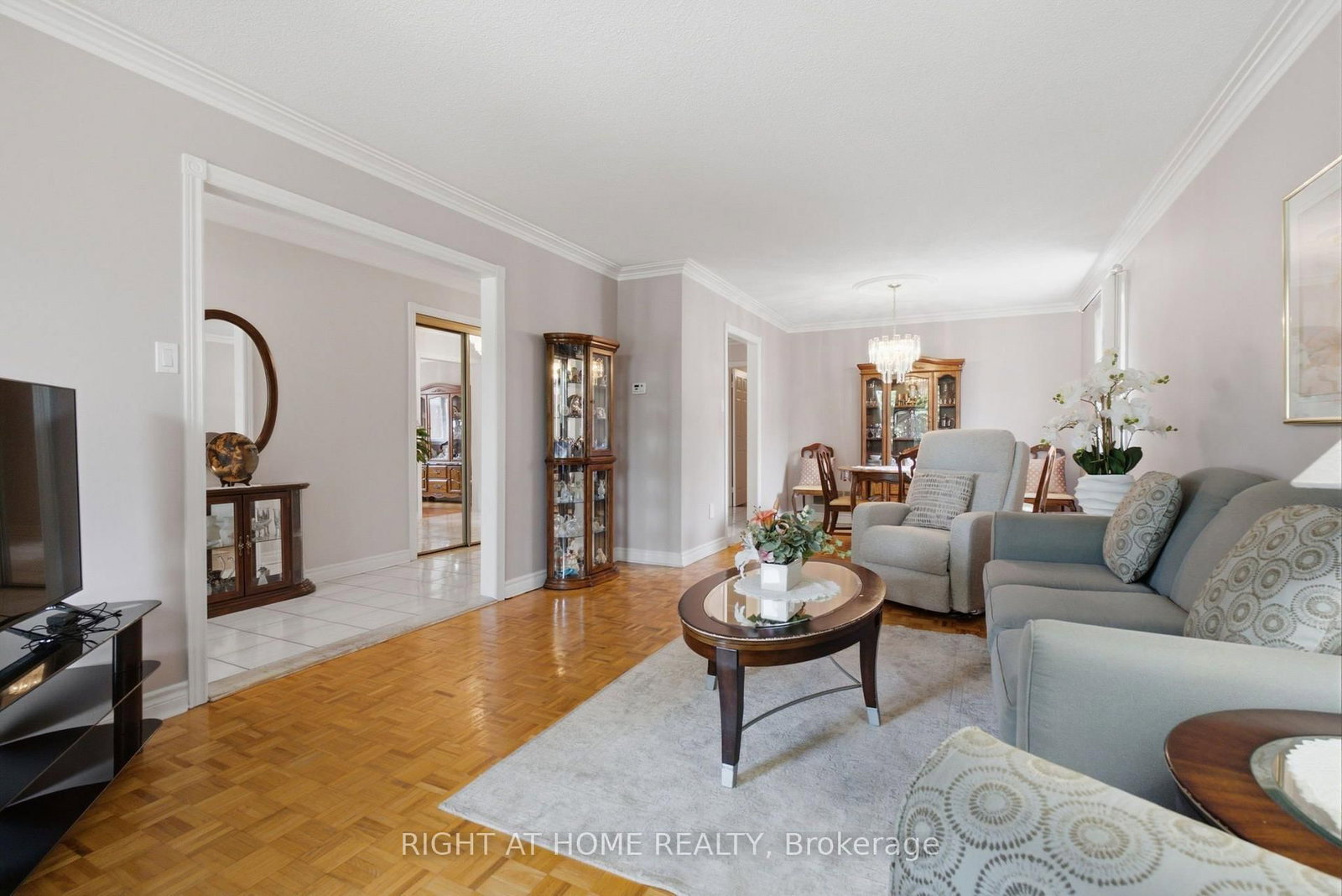 39 Dante Court • Vaughan, ON photo 7
