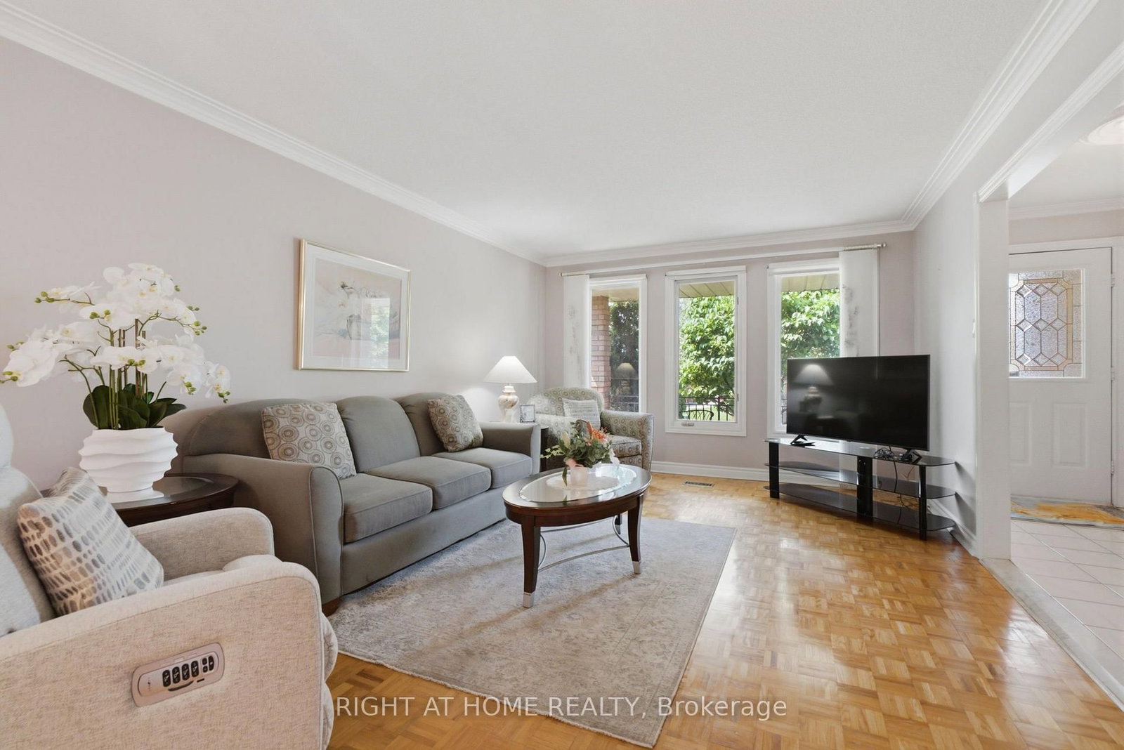 39 Dante Court • Vaughan, ON photo 8