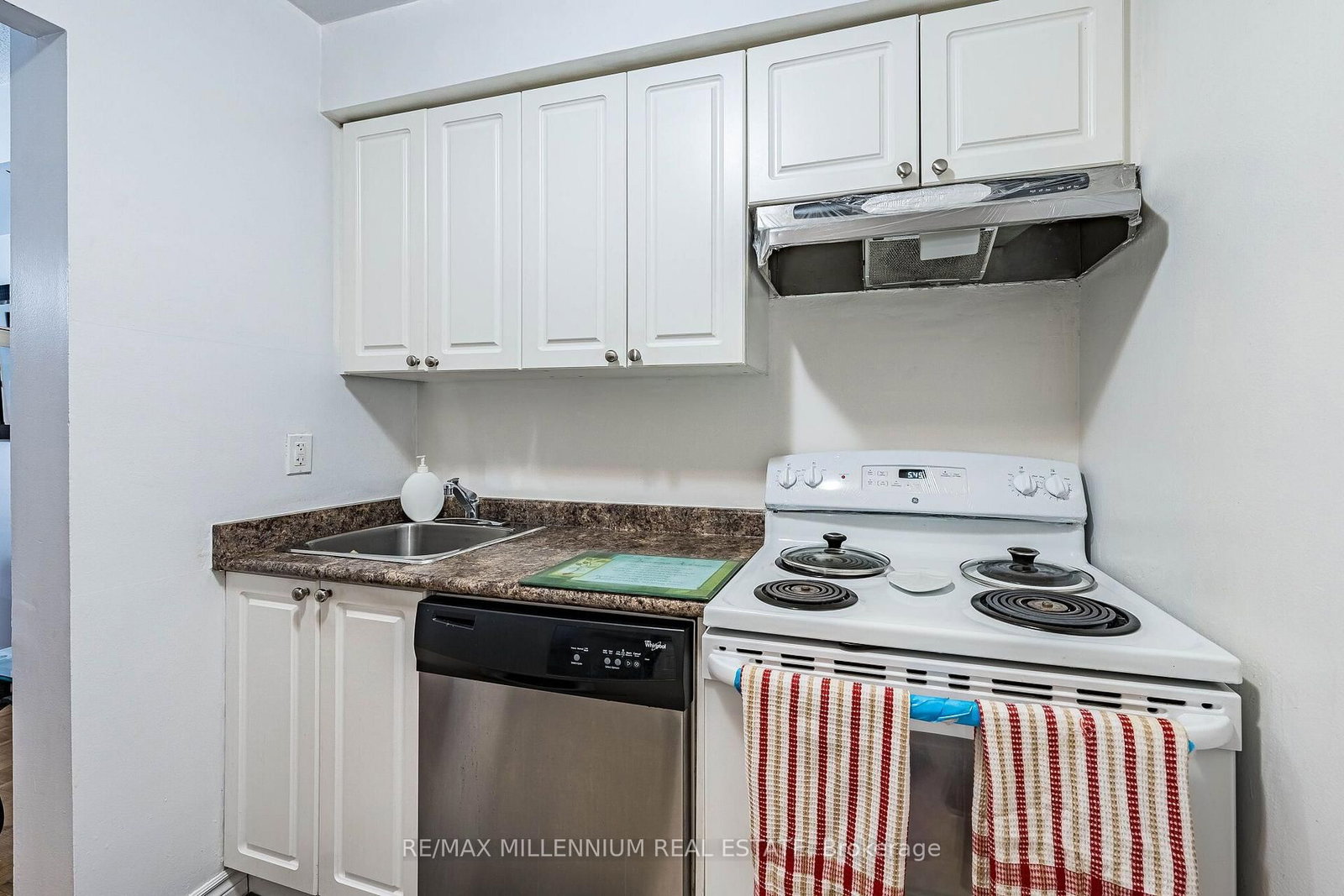 301 Milestone Crescent • Aurora, ON photo 21