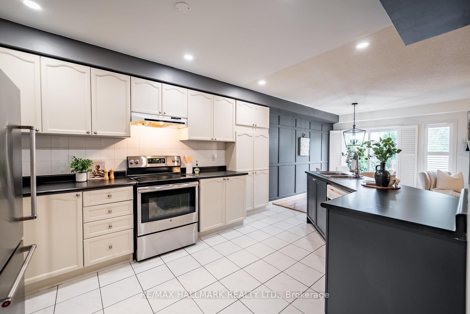 20 Willoway Court • Whitchurch-Stouffville, ON photo 10