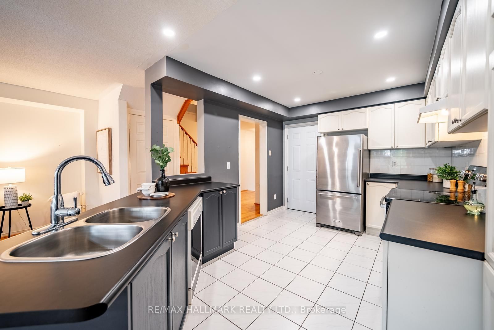 20 Willoway Court • Whitchurch-Stouffville, ON photo 13
