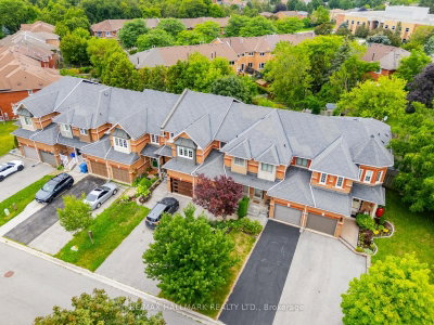 20 Willoway Court • Whitchurch-Stouffville, ON photo 4