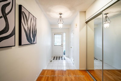 20 Willoway Court • Whitchurch-Stouffville, ON photo 7