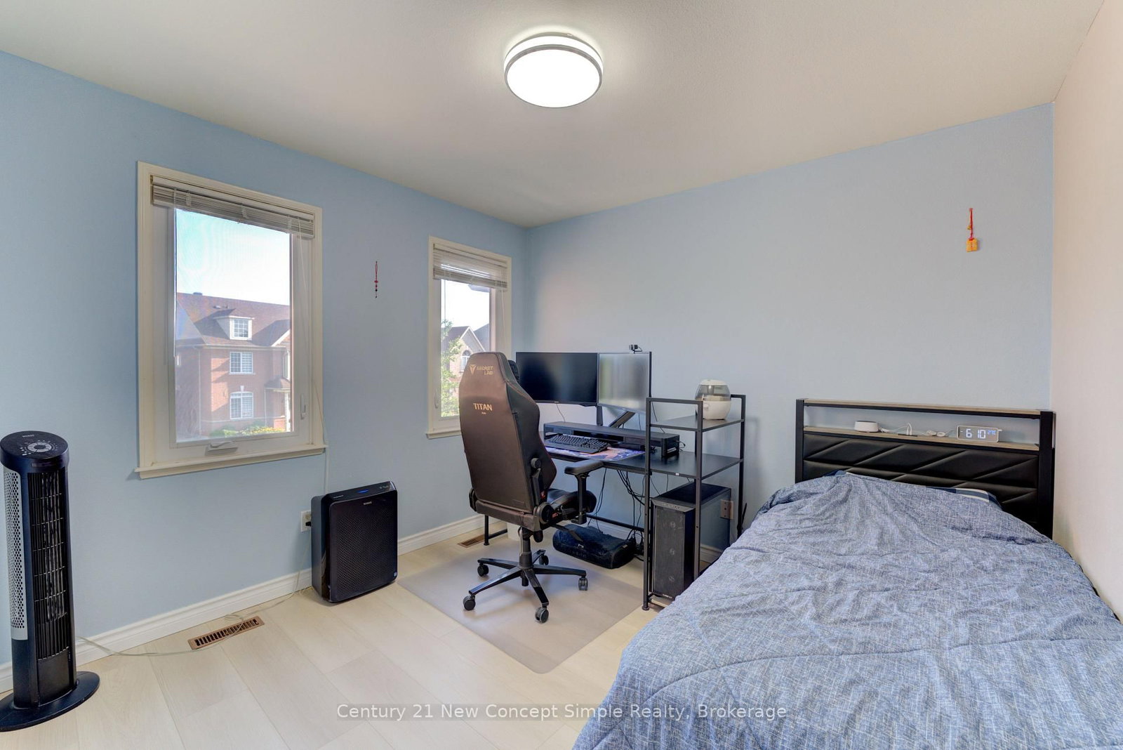 18 Castlemore Avenue • Markham, ON photo 21