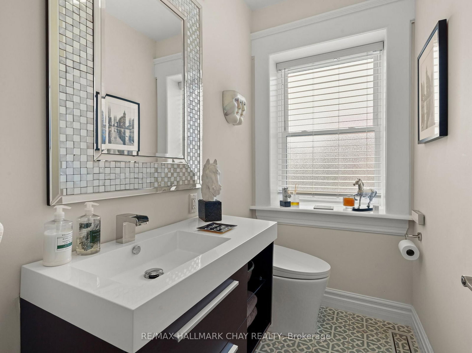 97 Nelson Street W • New Tecumseth, ON photo 11