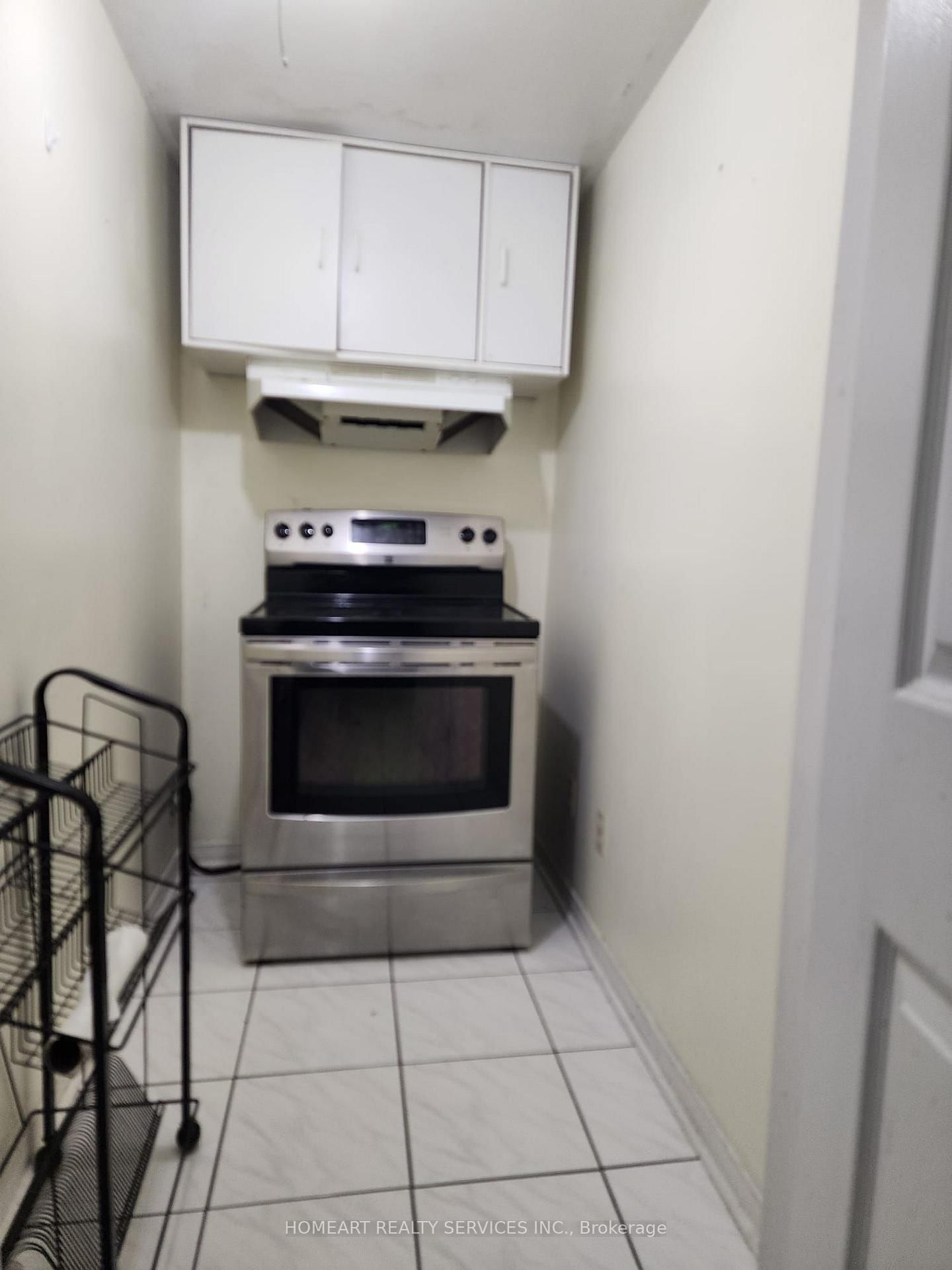 37 Trafford Crescent, Markham 2