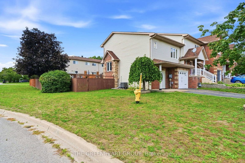 88 Parkside Crescent