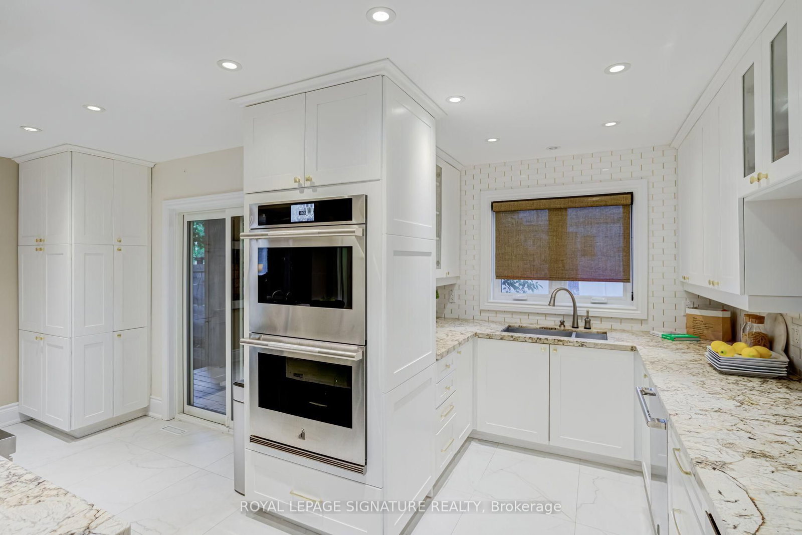45 Pleasant Avenue • East Gwillimbury, ON photo 19