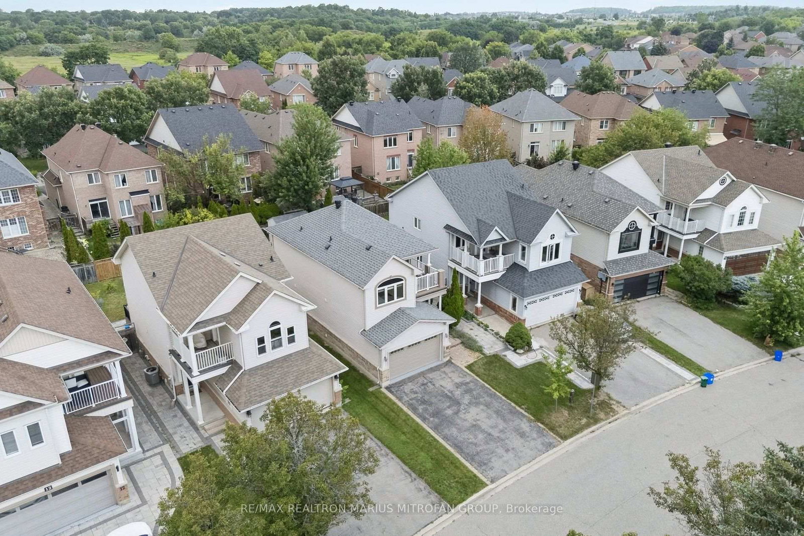 16 Trout Lily Avenue • Markham, ON photo 41