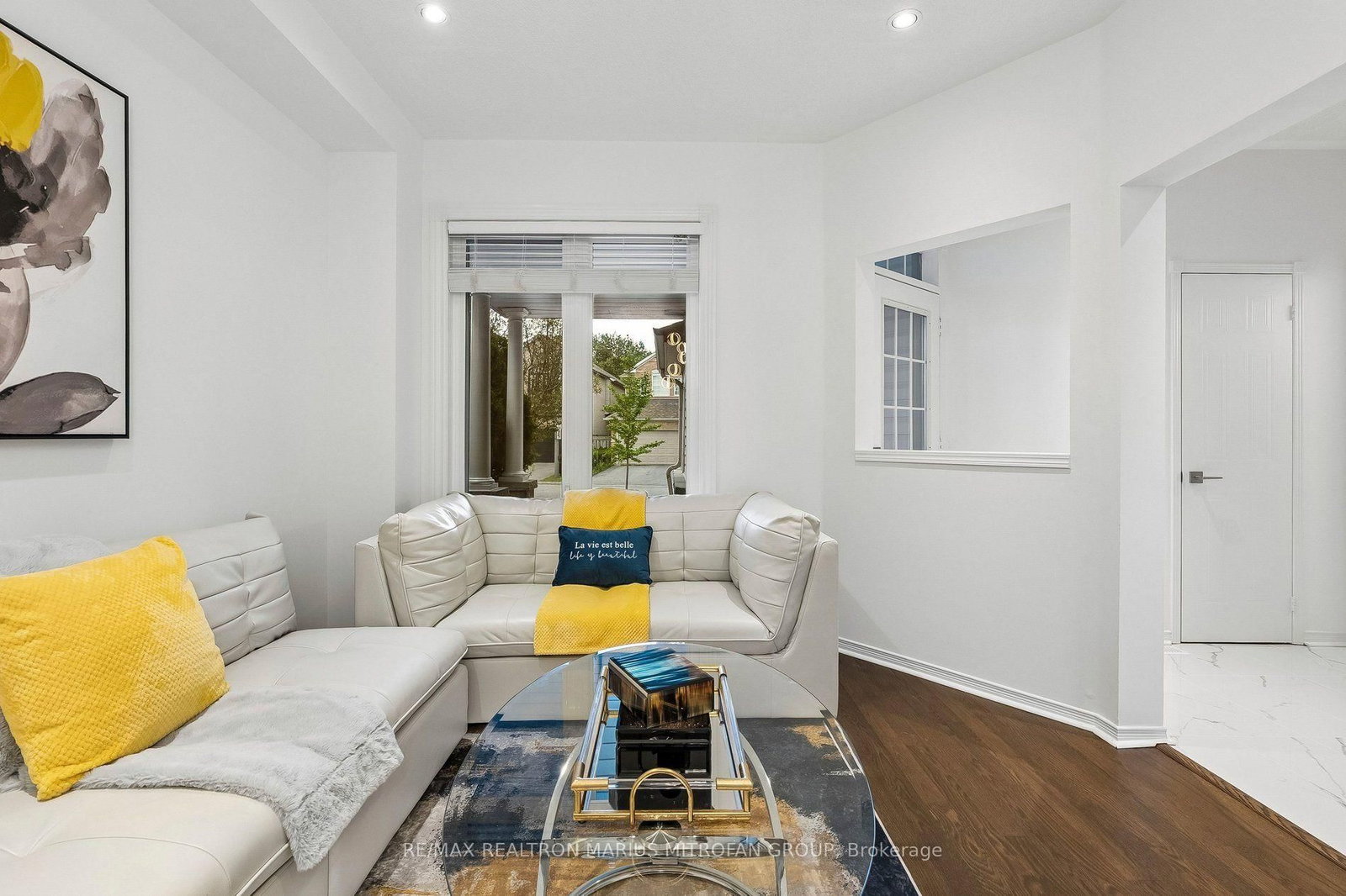 16 Trout Lily Avenue • Markham, ON photo 7