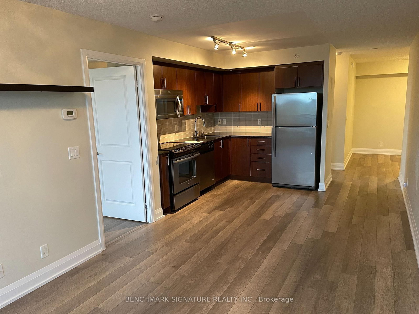 627 - 376 Highway 7 Road E, Richmond Hill 4