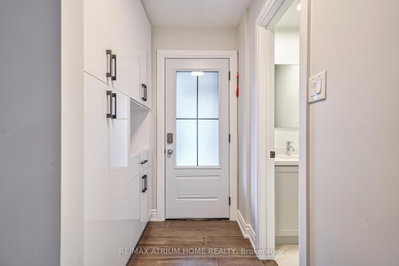 61 Trothen Circle • Markham, ON photo 4