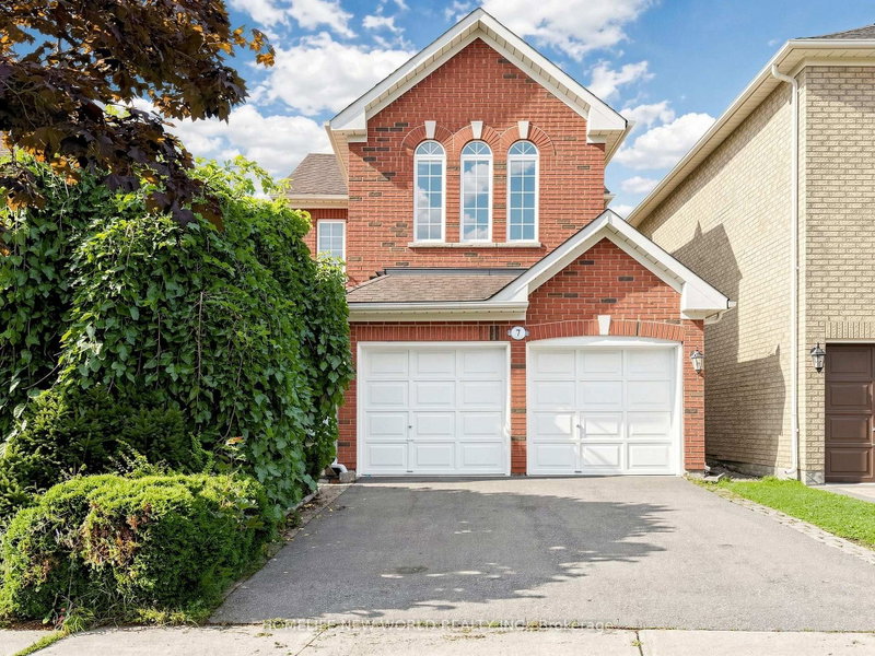 7 Monaco Crescent