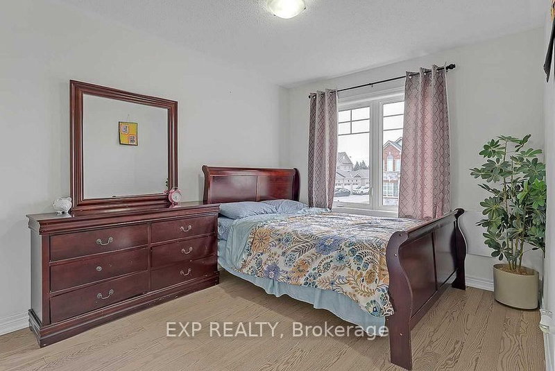 6 Frederick Pearson St photo 4