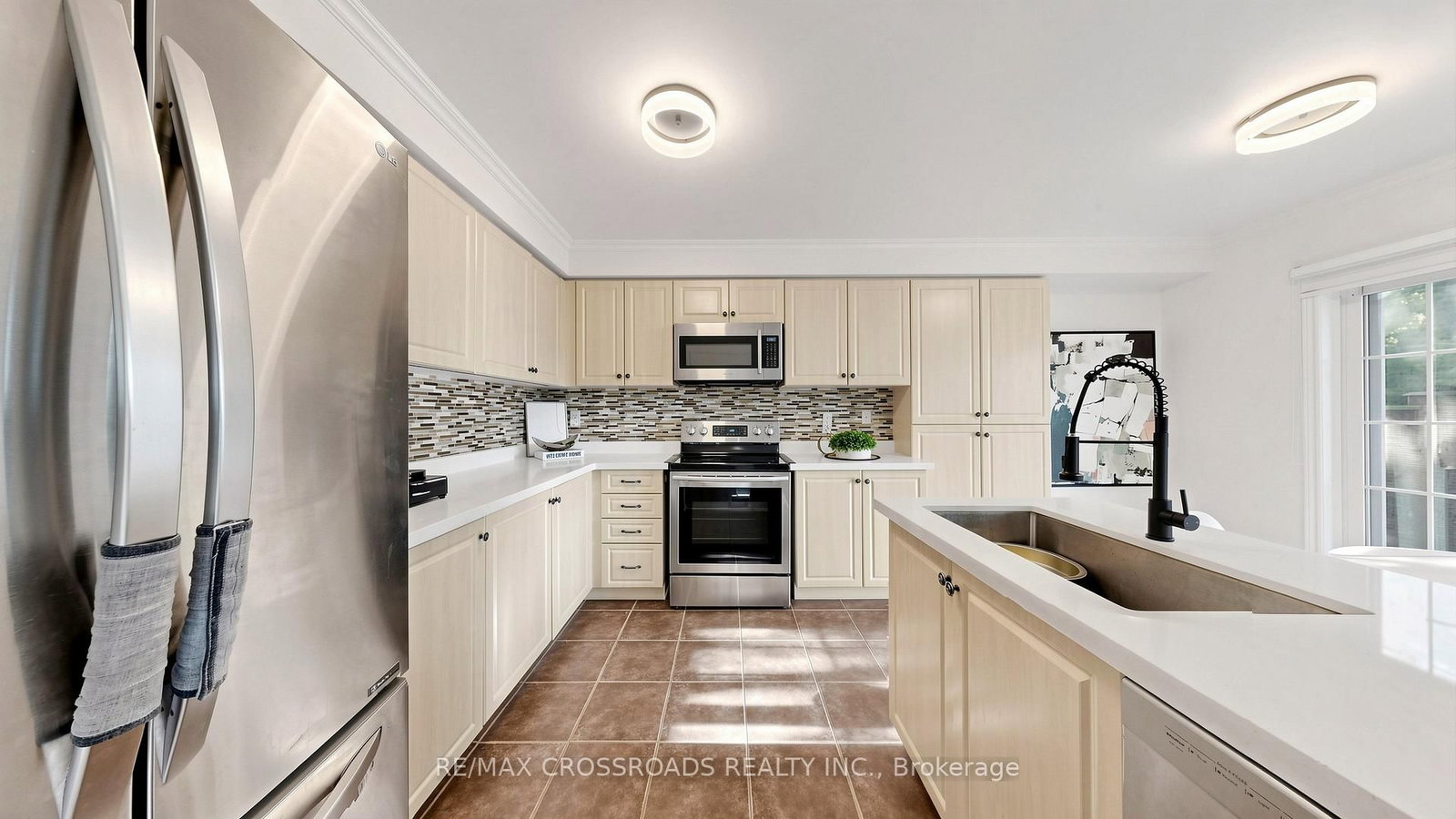 264 Coachwhip Trail • Newmarket, ON photo 14