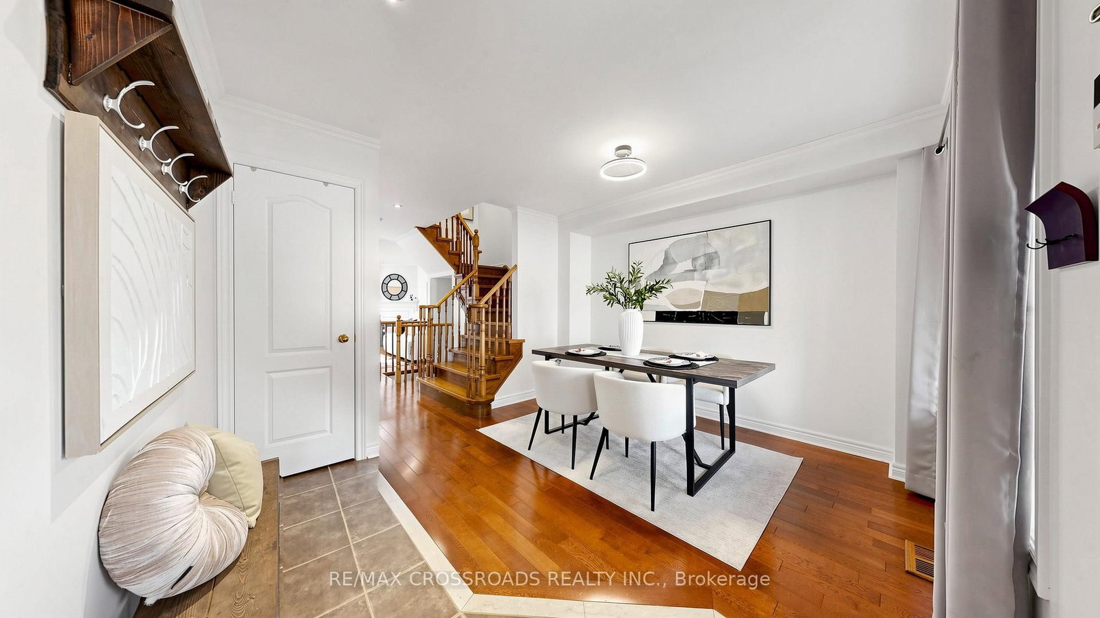 264 Coachwhip Trail • Newmarket, ON photo 4