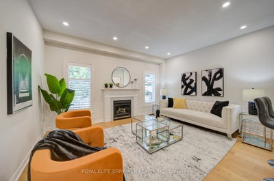 140 Frank Endean Road • Richmond Hill, ON photo 4