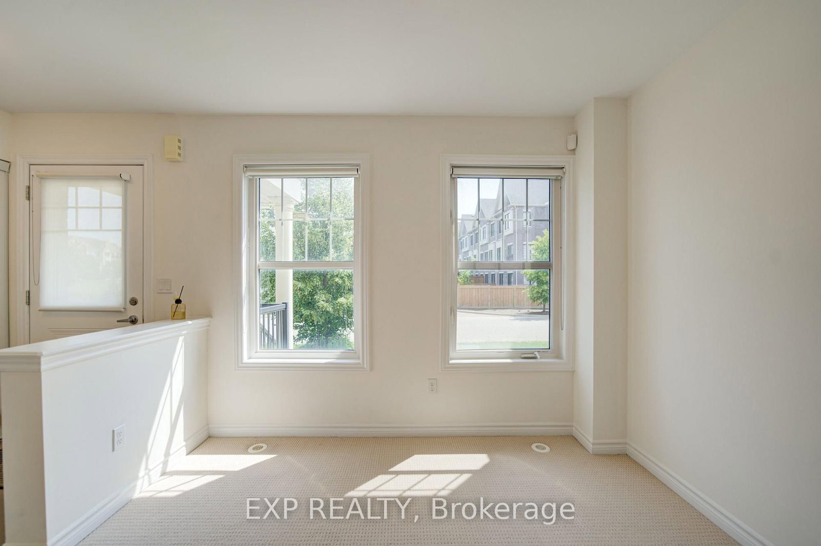 9 Milt Storey Lane • Whitchurch-Stouffville, ON photo 5