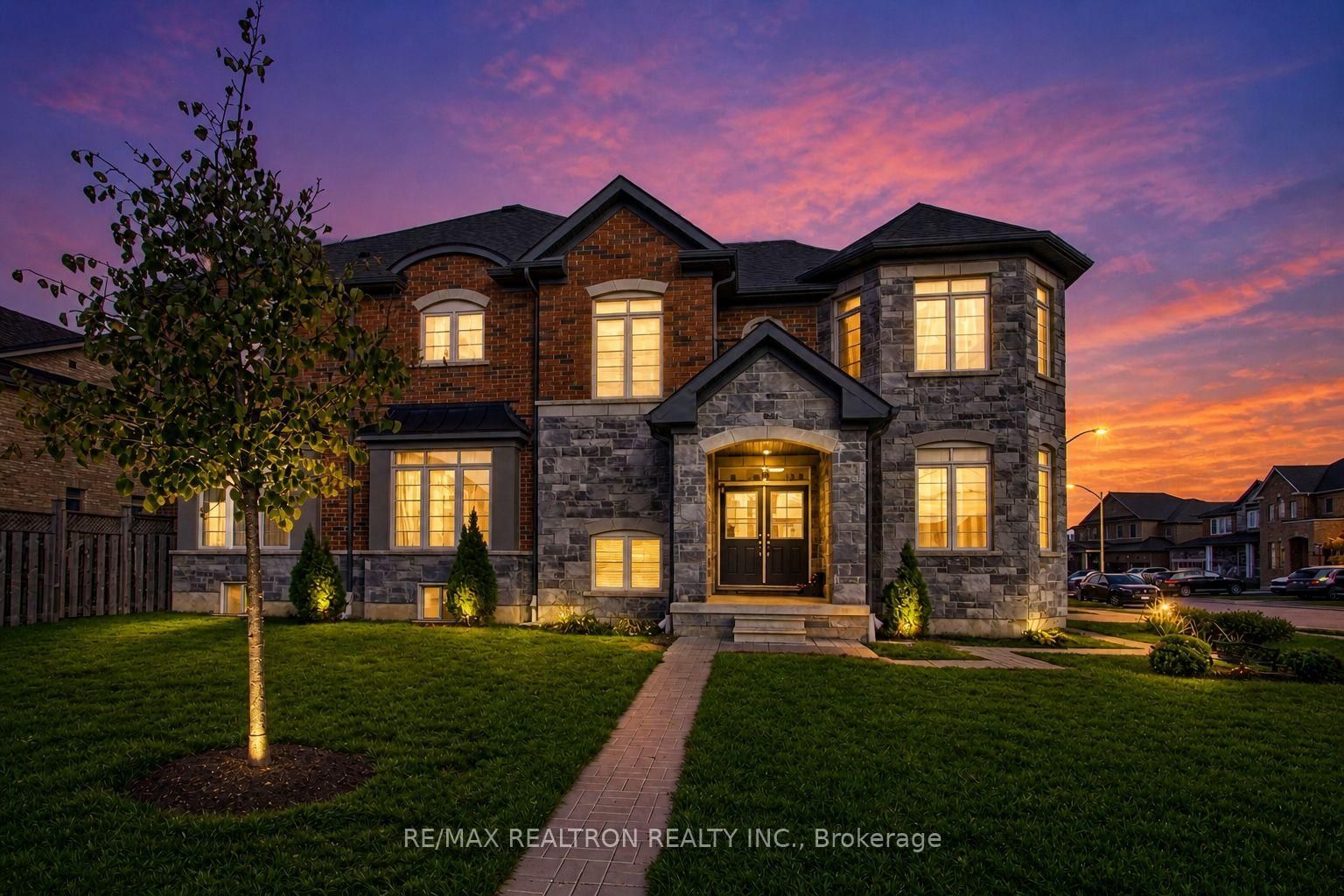 2236 Lozenby Street • Innisfil, ON photo 3