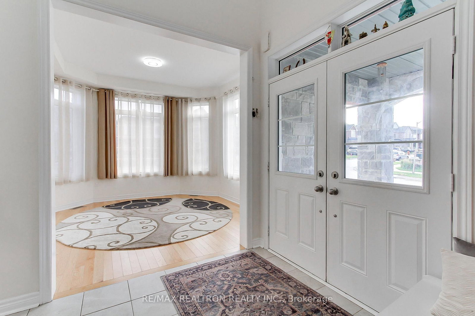 2236 Lozenby Street • Innisfil, ON photo 4