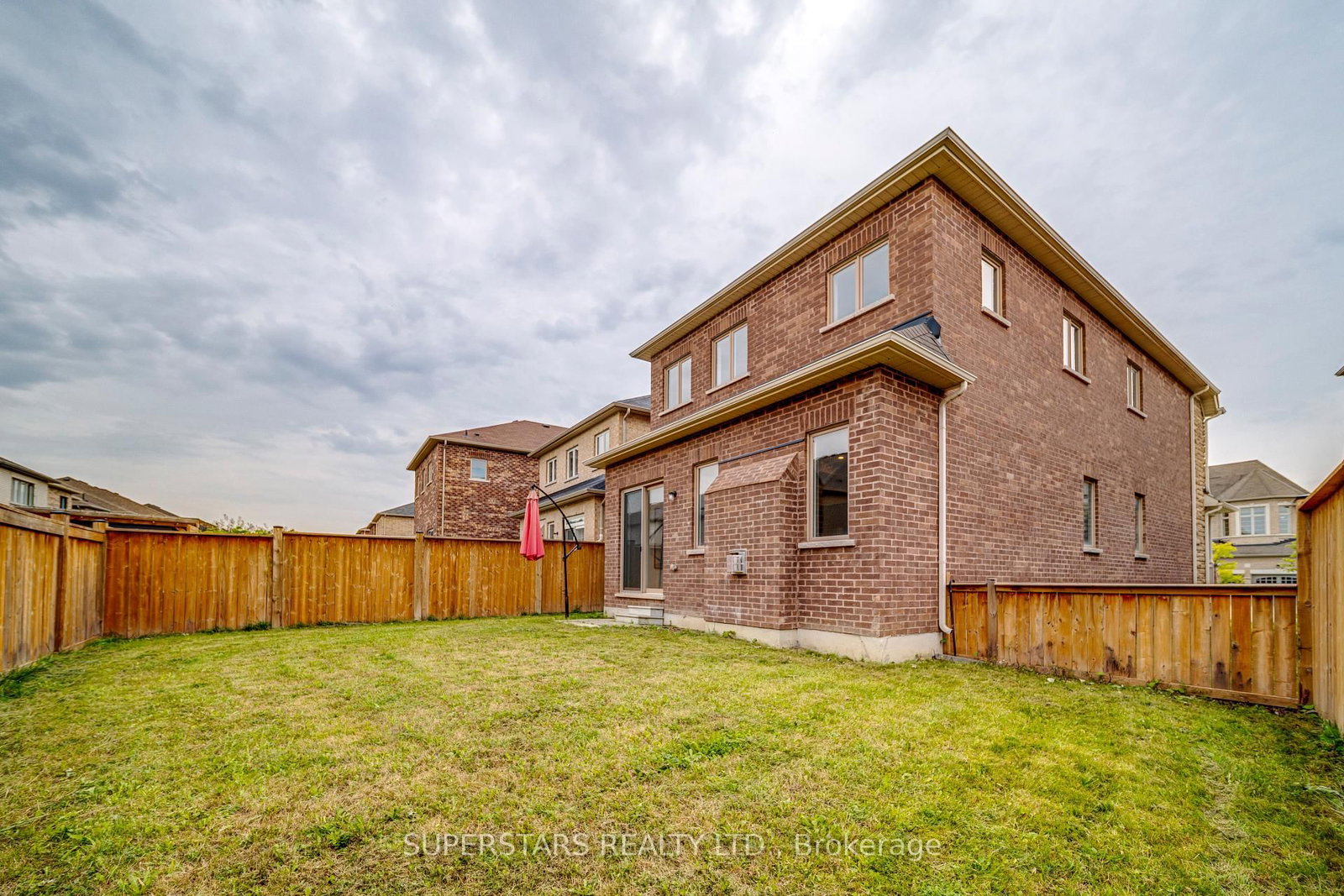 6 Temple Avenue • East Gwillimbury, ON photo 26